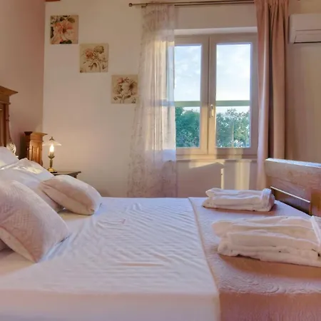 Villa Rustic Stella Polaris In Visnjan Stuti